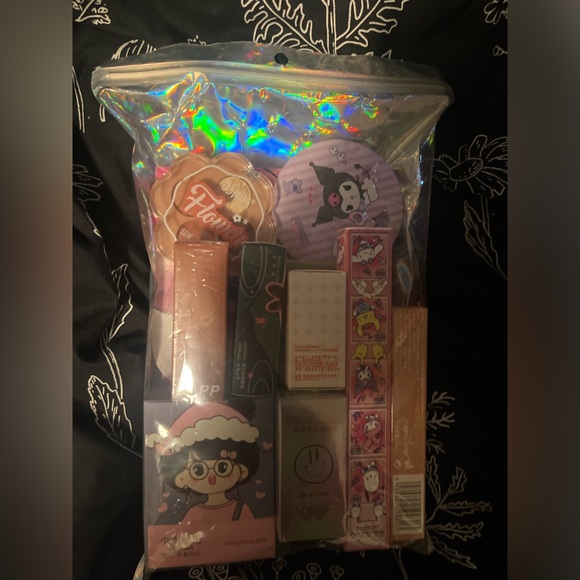 SOLD!!! makeup bundle - Picture 4 of 4